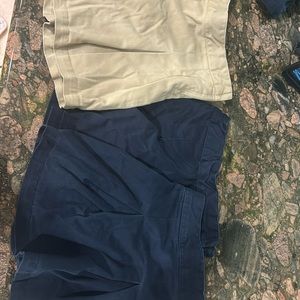 Girls uniform skorts size 6. 2/navy blue. 1/khaki